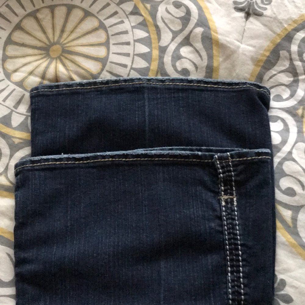 SOLD!!! Silver Jeans - Picture 2 of 5